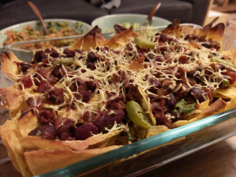 baked nachos, topped with the vegan chilli, some jalapenos and a miserly portion of grated vegan cheese