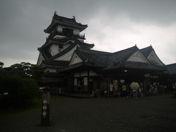Kōchi Castle.. not relevant but I like castles.